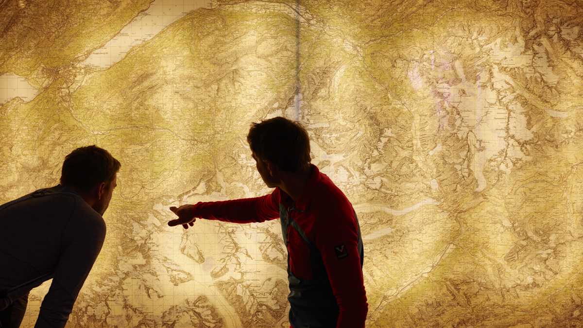 Map Bernese Oberland mountain guide