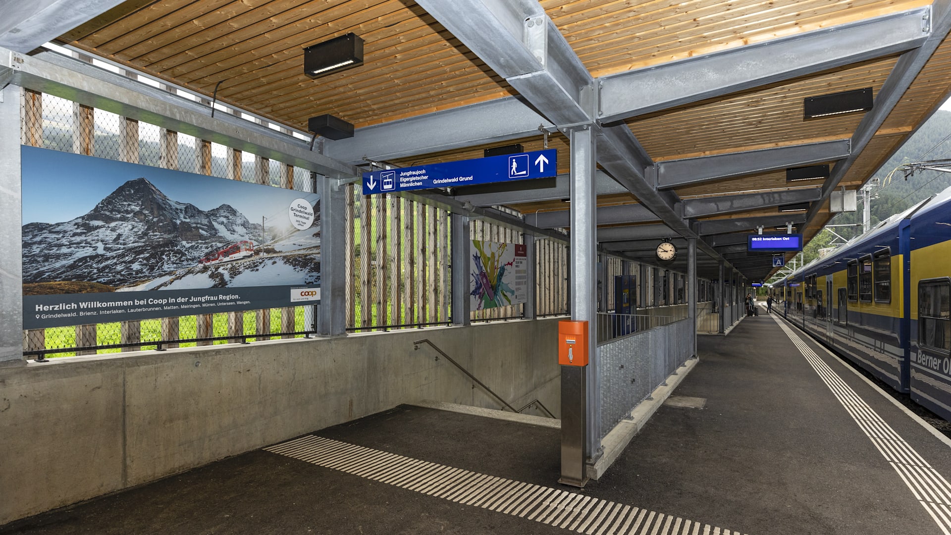 Poster advertising Grindelwald Terminal