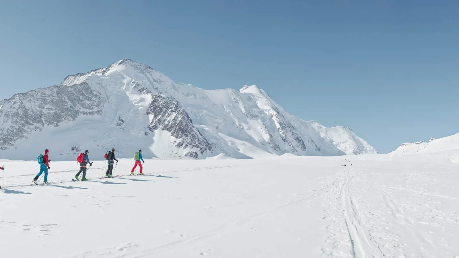 Ski tour paradise