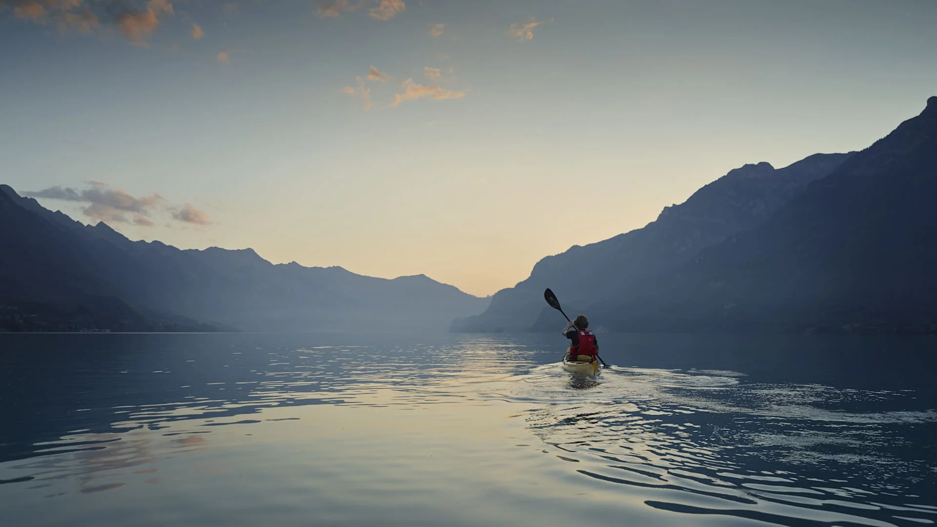Kayaking on Lake Brienz