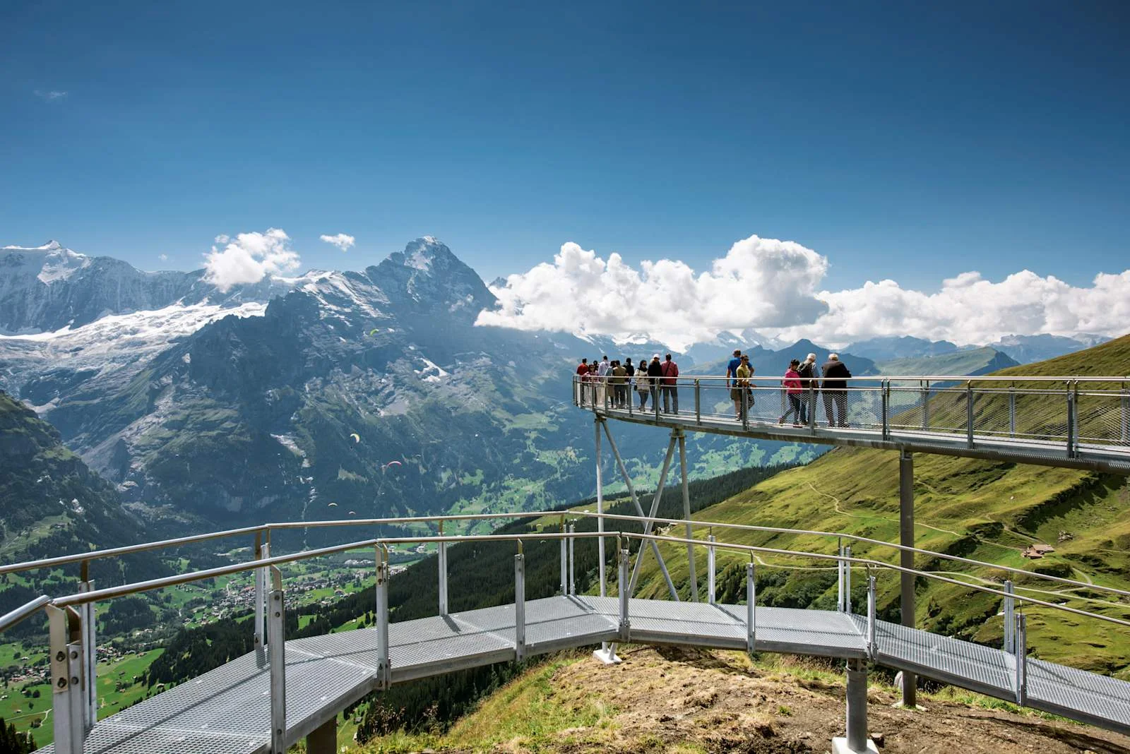 First Cliff Walk presented by Tissot